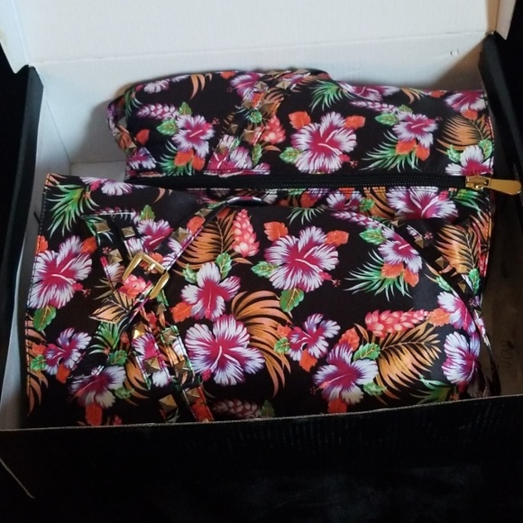 NIB AMI CLUB WEAR BOOTS - Picture 6 of 7